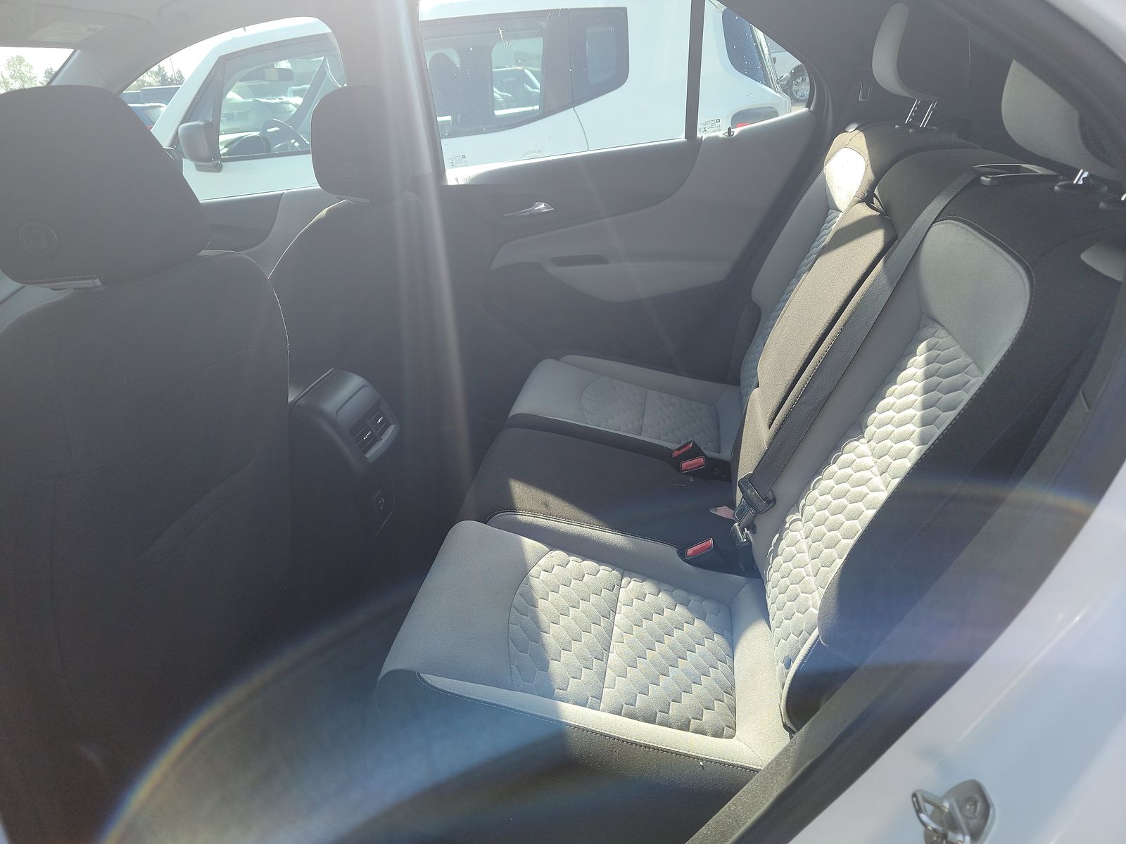 2021 Chevrolet Equinox LS FWD