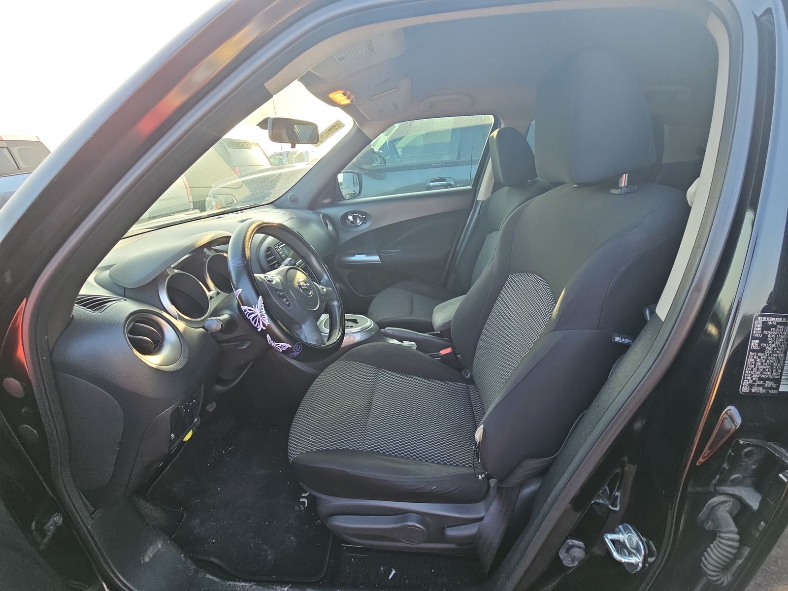 2015 Nissan JUKE S FWD