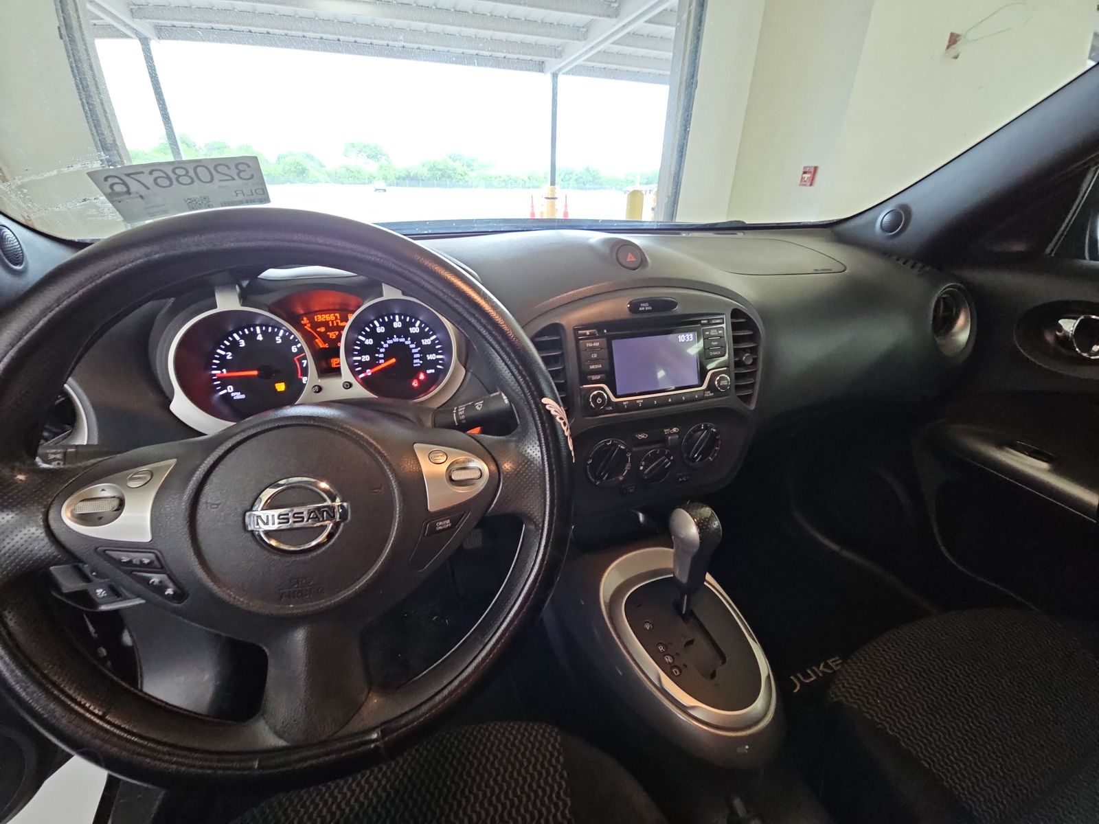 2015 Nissan JUKE S FWD