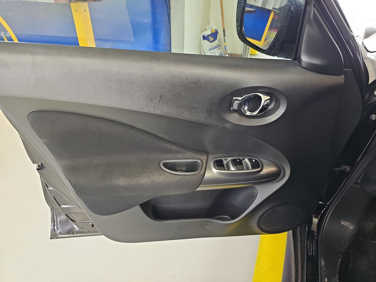 2015 Nissan JUKE S FWD