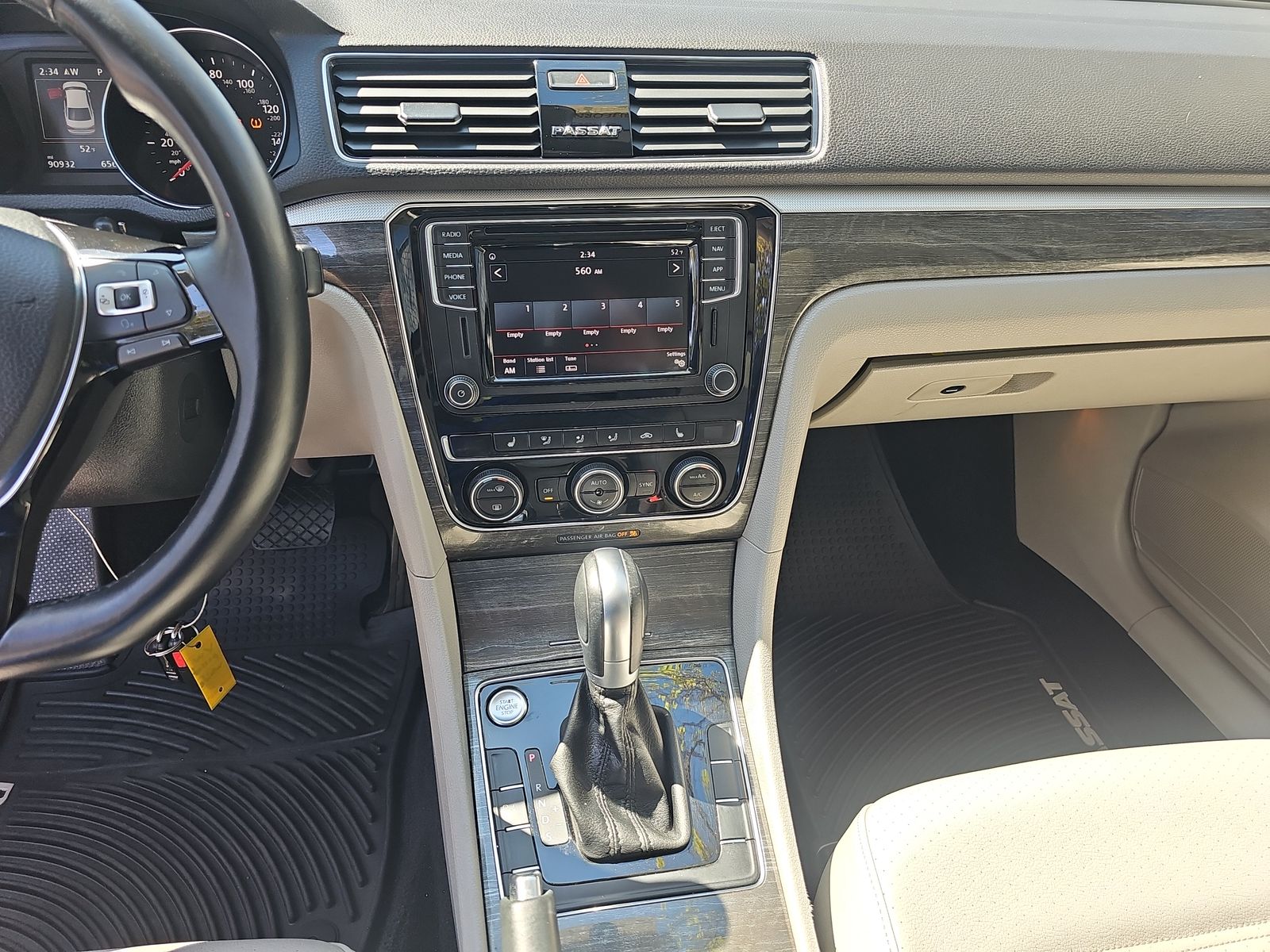2018 Volkswagen Passat 2.0T SE FWD