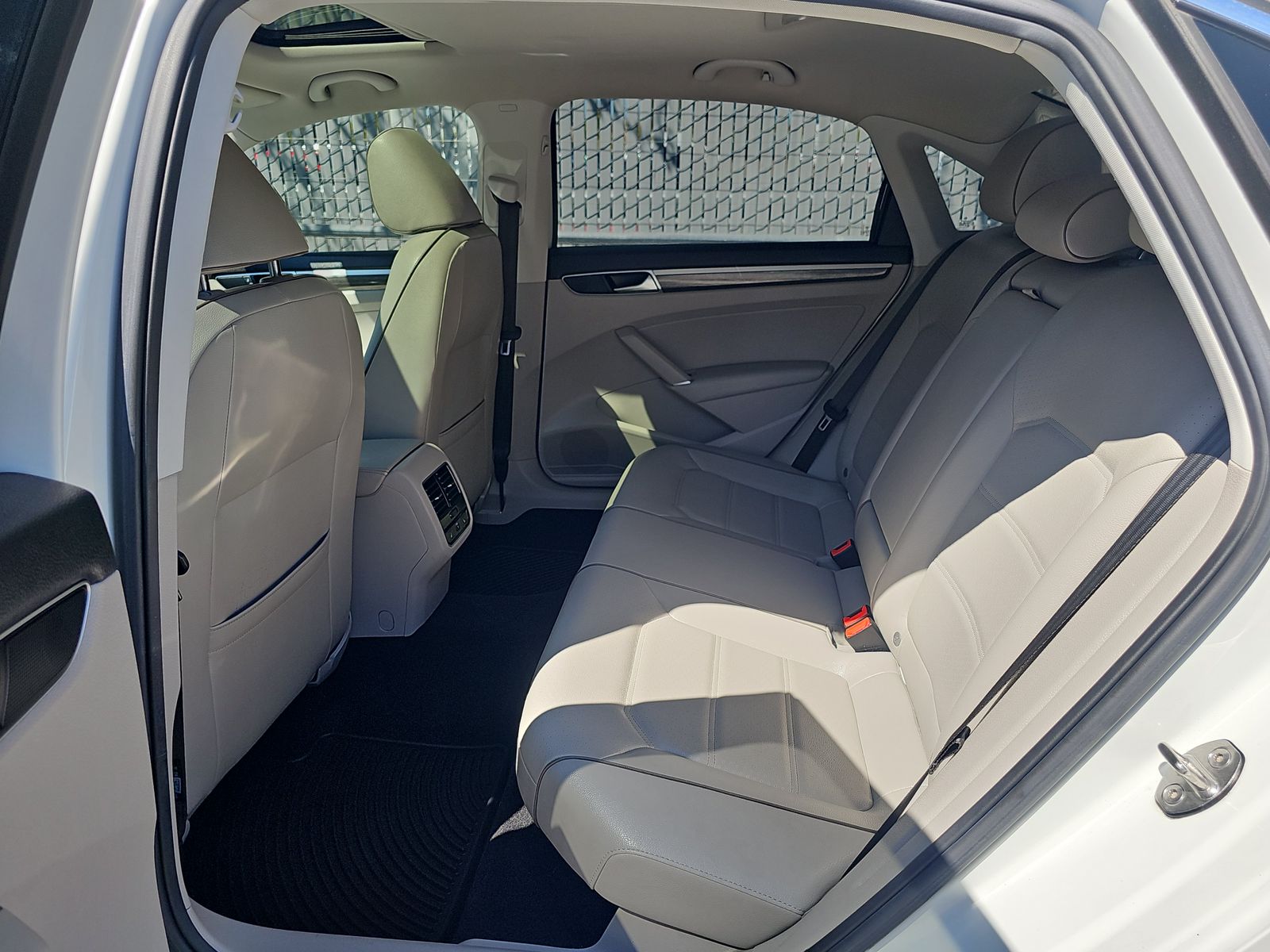 2018 Volkswagen Passat 2.0T SE FWD