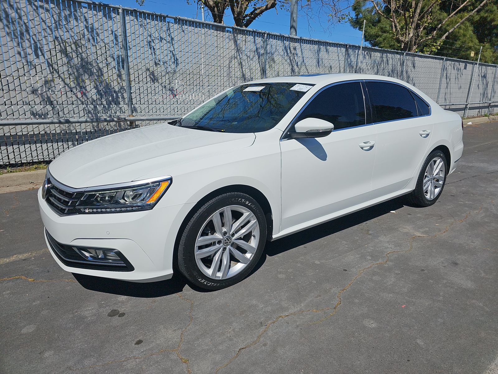 2018 Volkswagen Passat 2.0T SE FWD
