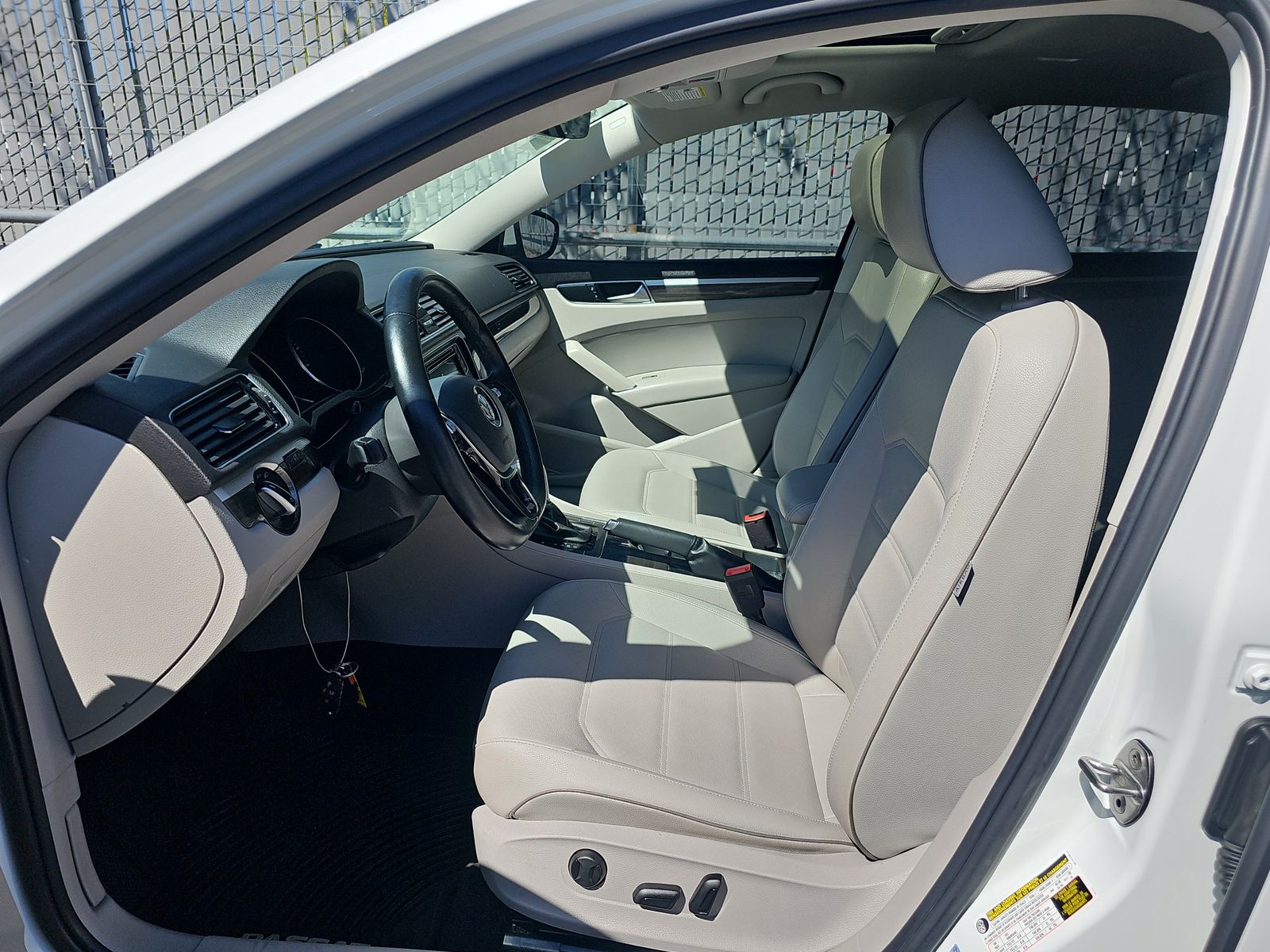 2018 Volkswagen Passat 2.0T SE FWD