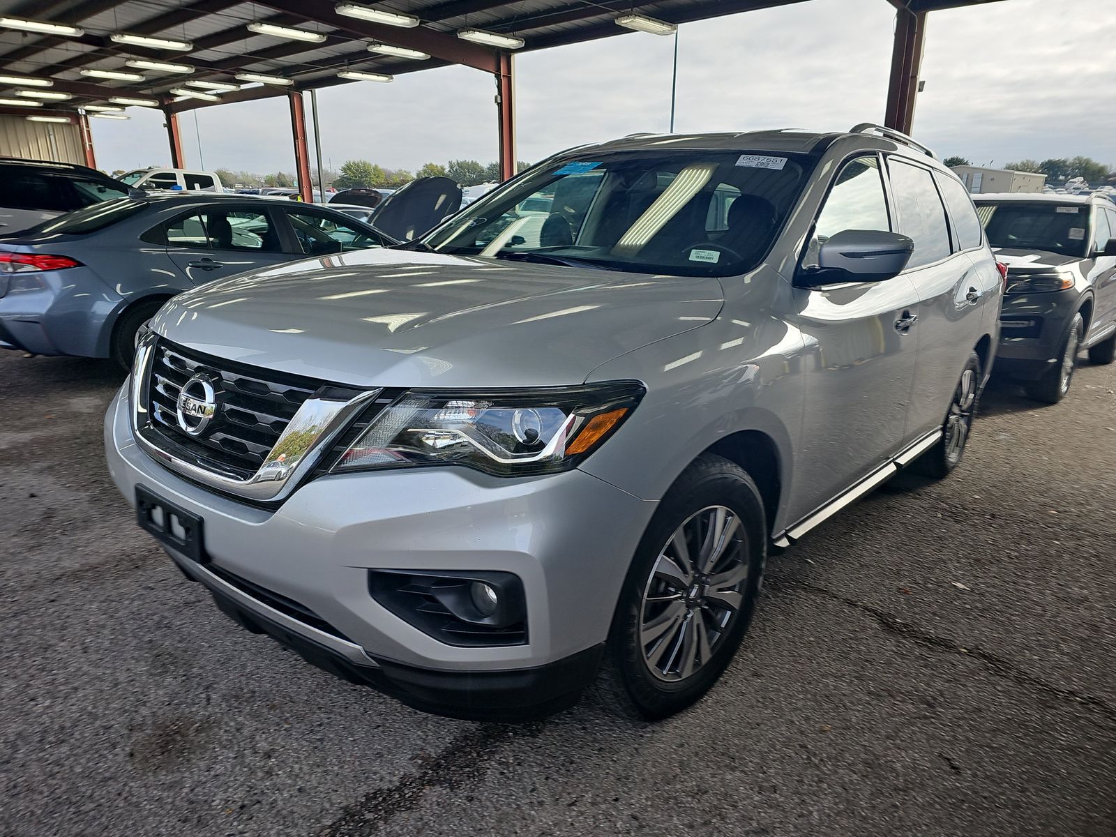2019 Nissan Pathfinder SV FWD