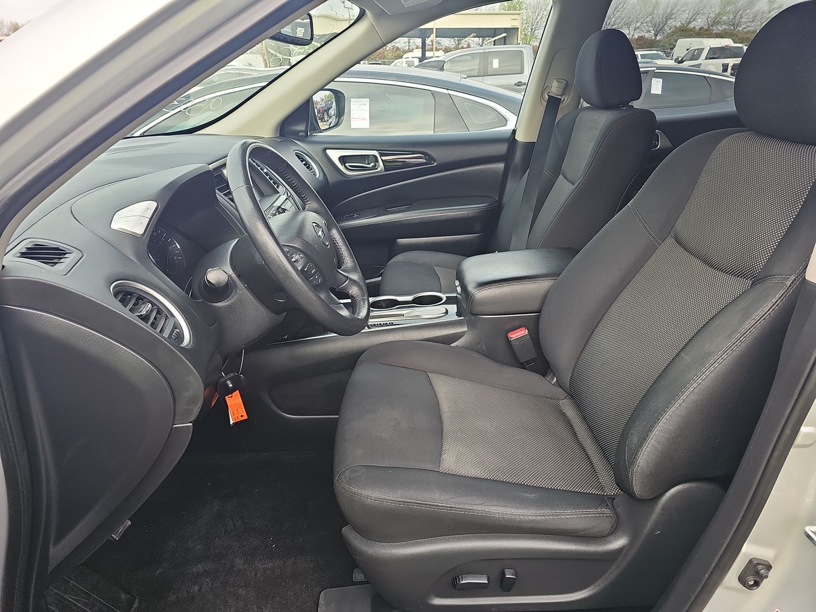 2019 Nissan Pathfinder SV FWD