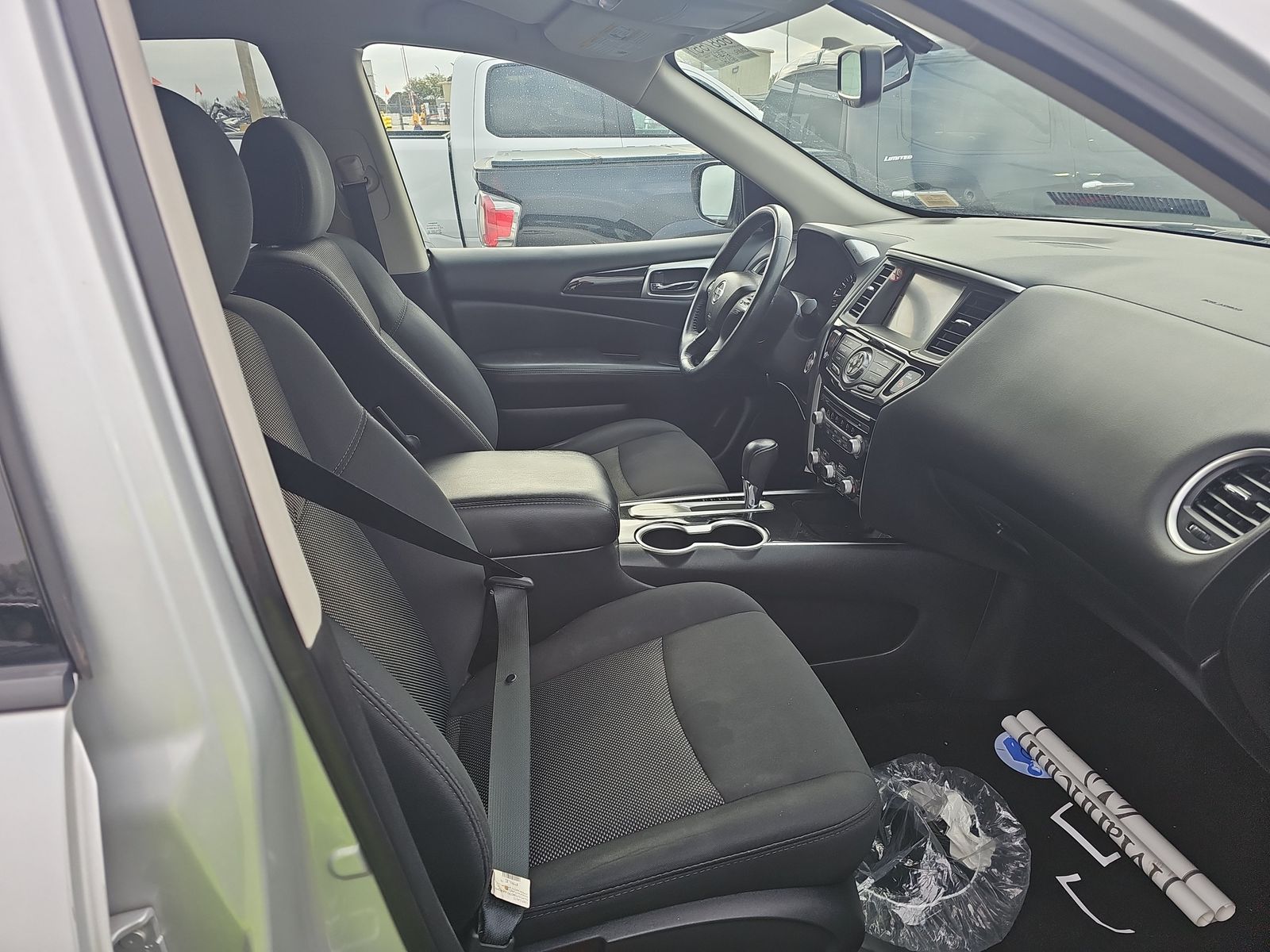 2019 Nissan Pathfinder SV FWD