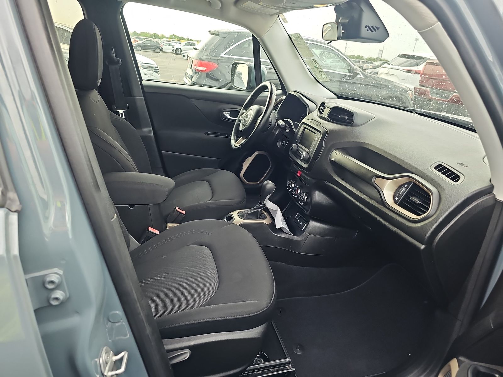 2017 Jeep Renegade Latitude FWD