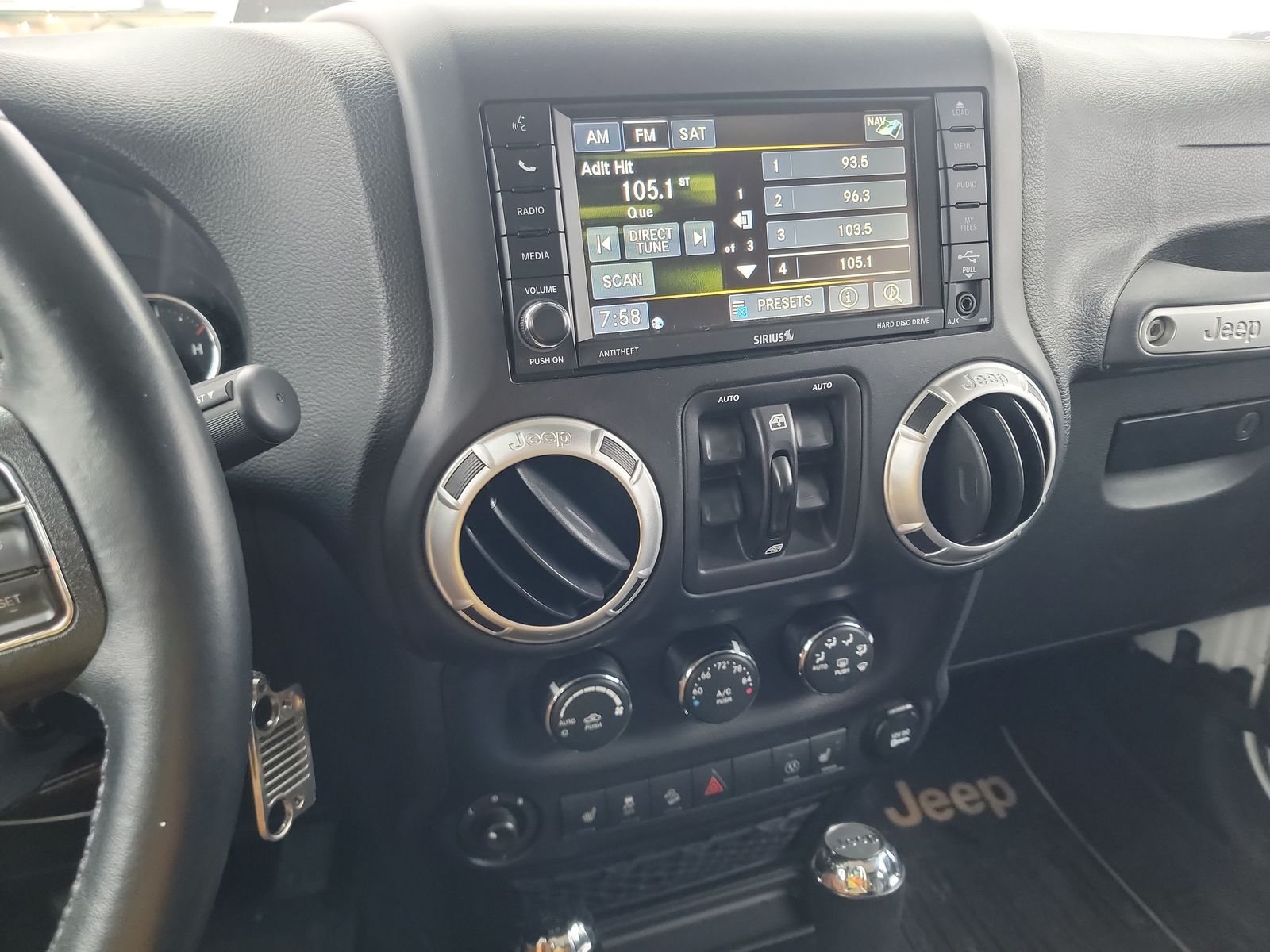 2015 Jeep Wrangler Unlimited Sahara AWD