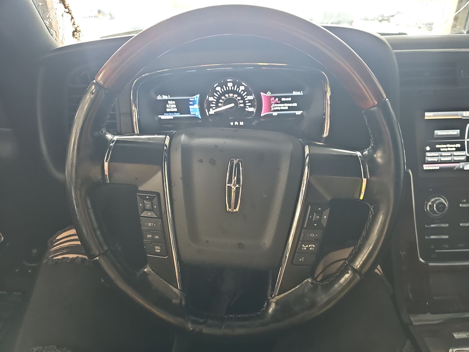 2015 Lincoln Navigator Base RWD