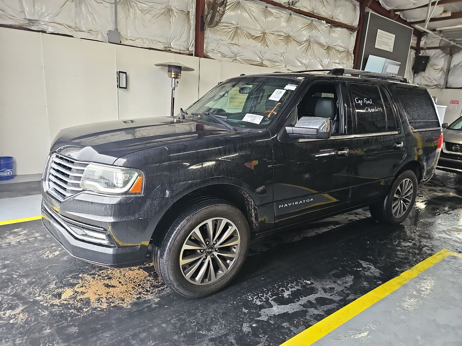 2015 Lincoln Navigator Base RWD