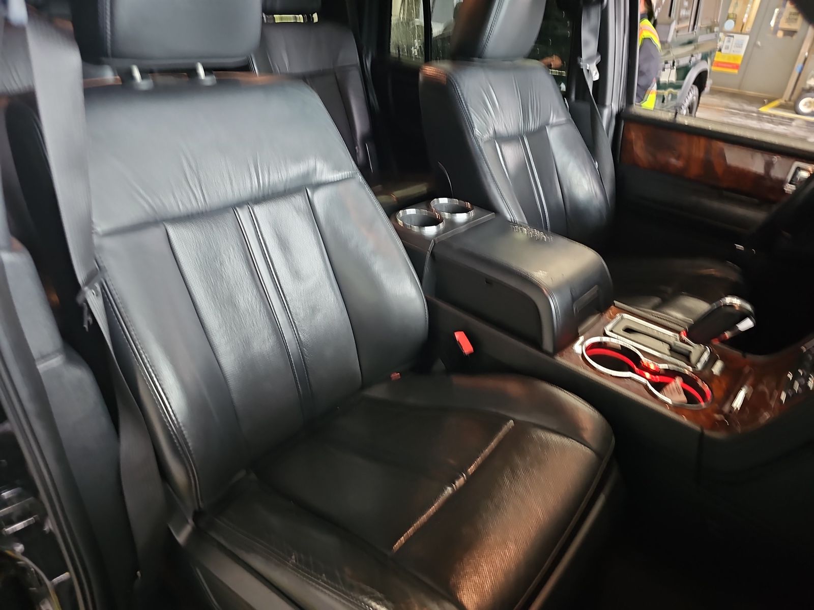 2015 Lincoln Navigator Base RWD