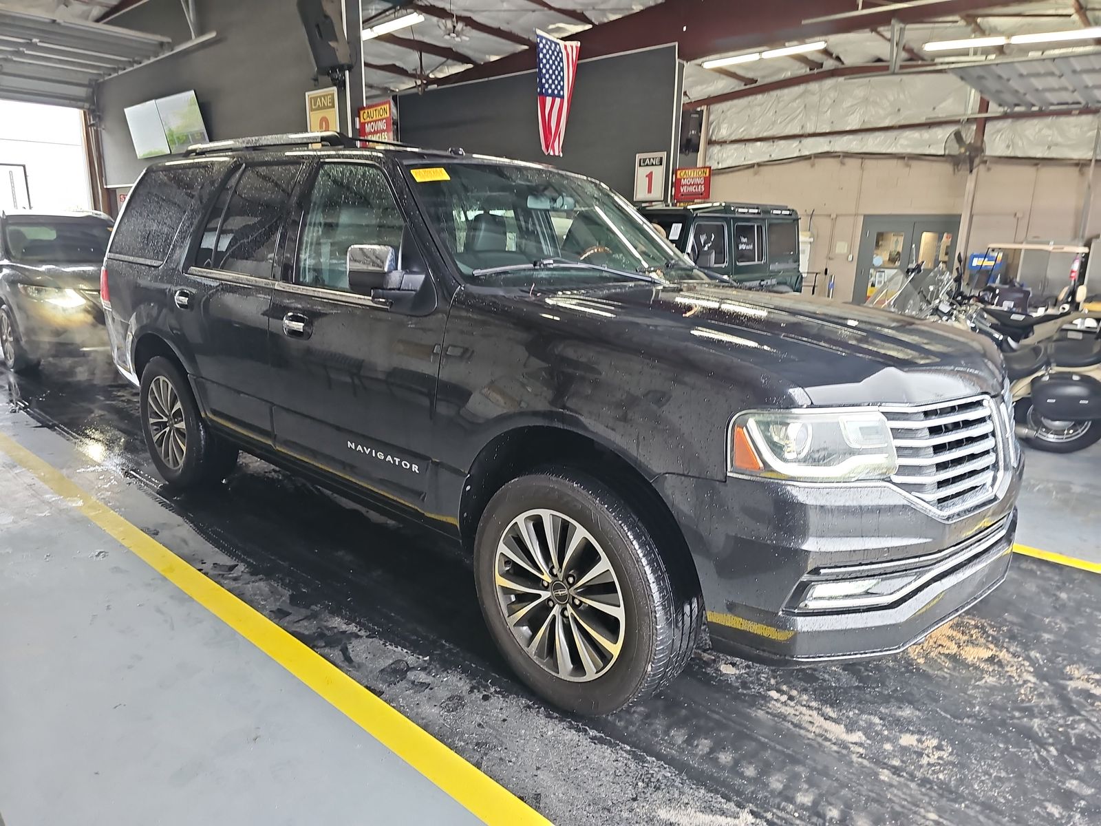 2015 Lincoln Navigator Base RWD