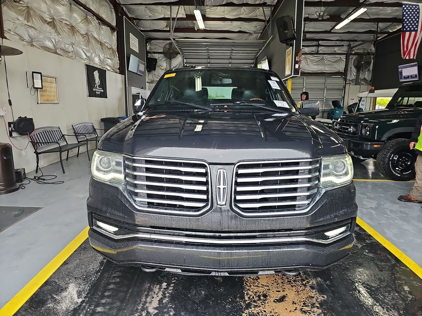 2015 Lincoln Navigator Base RWD