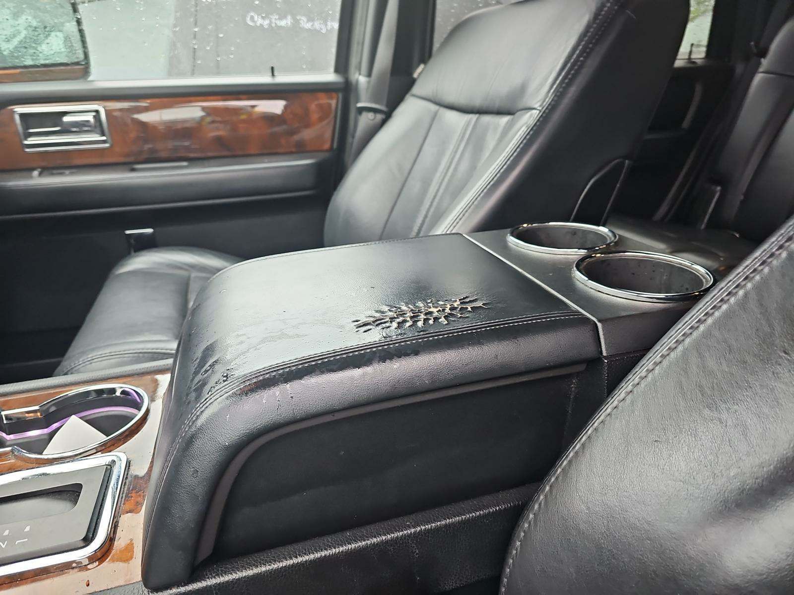 2015 Lincoln Navigator Base RWD