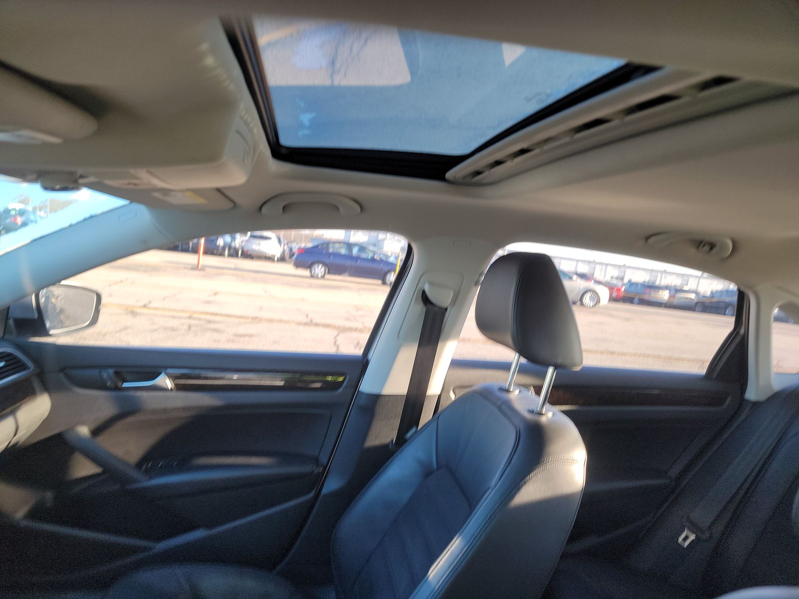 2014 Volkswagen Passat 2.0L TDI SEL Premium FWD