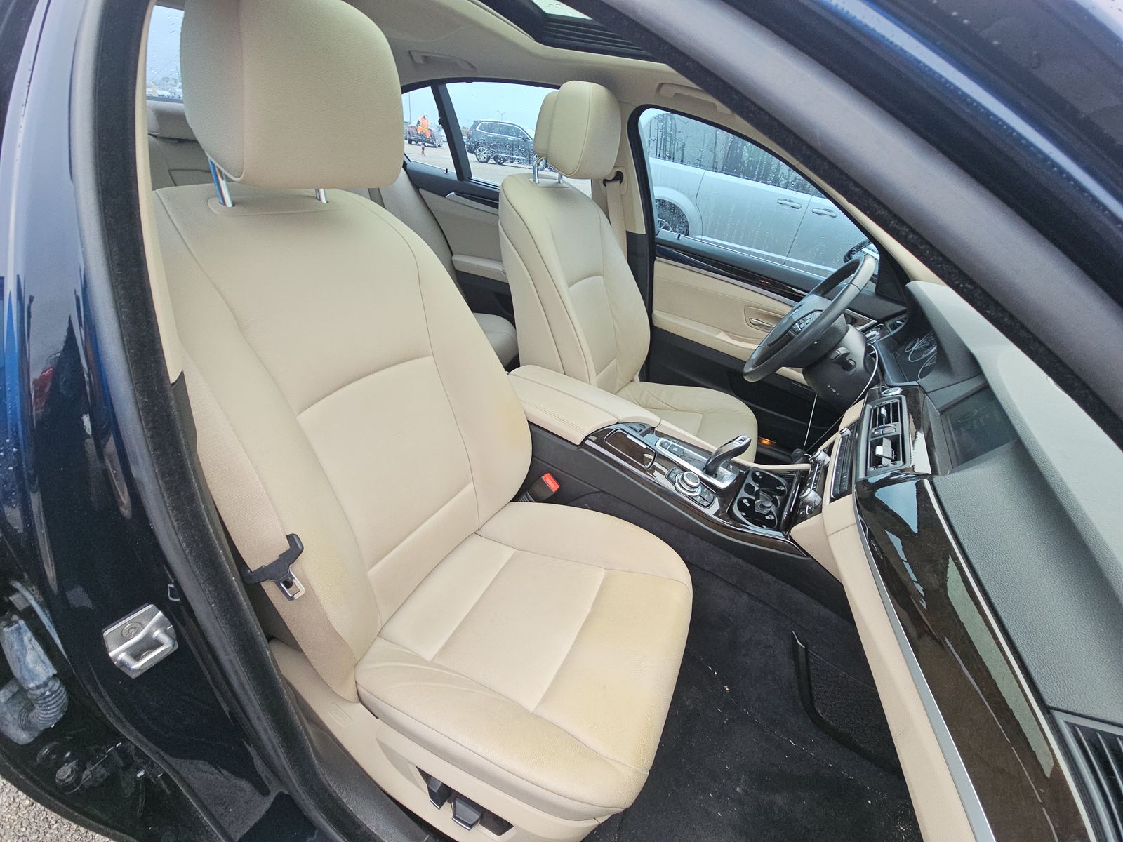 2011 BMW 5 Series 528i RWD