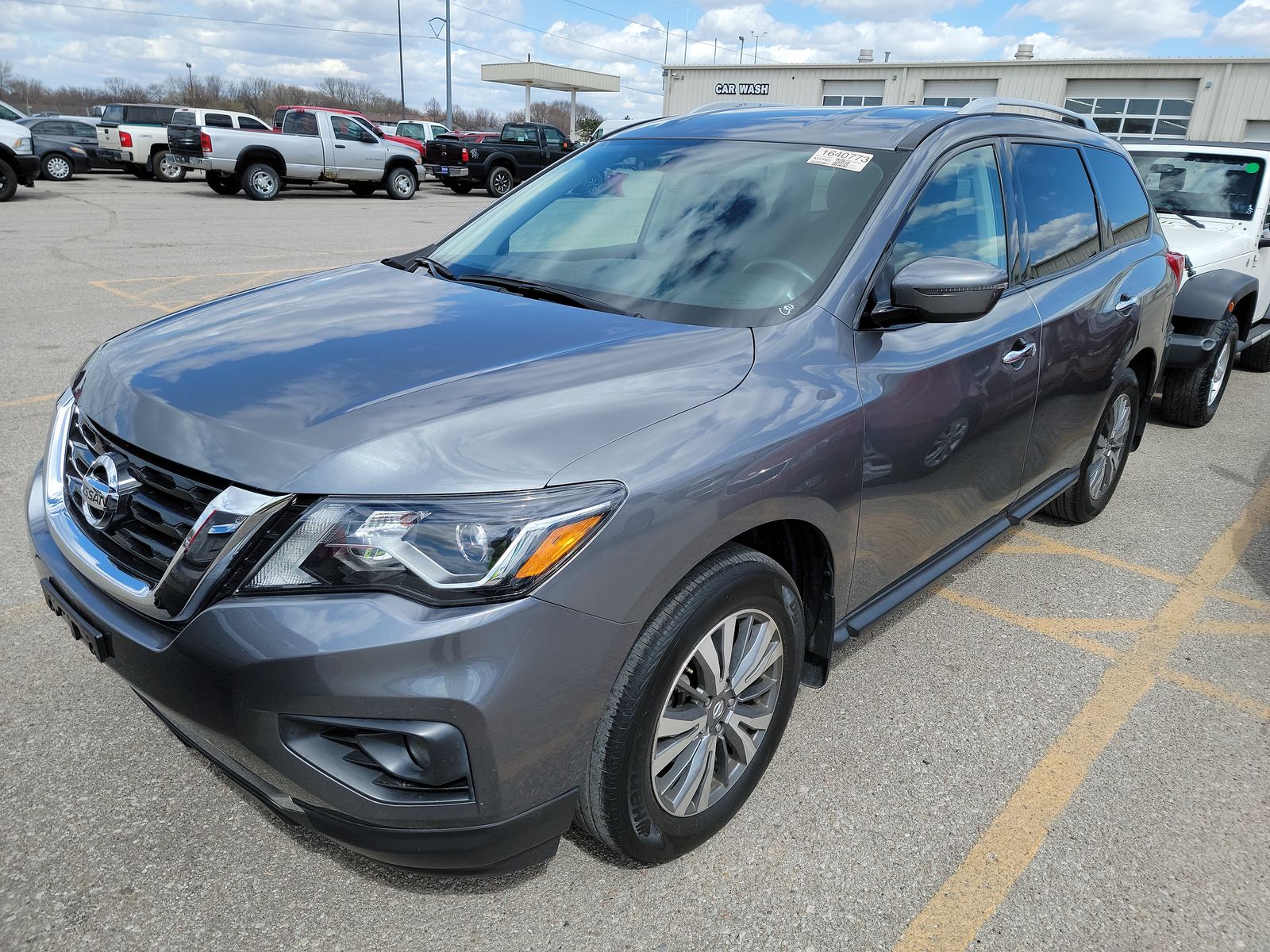 2020 Nissan Pathfinder SV AWD