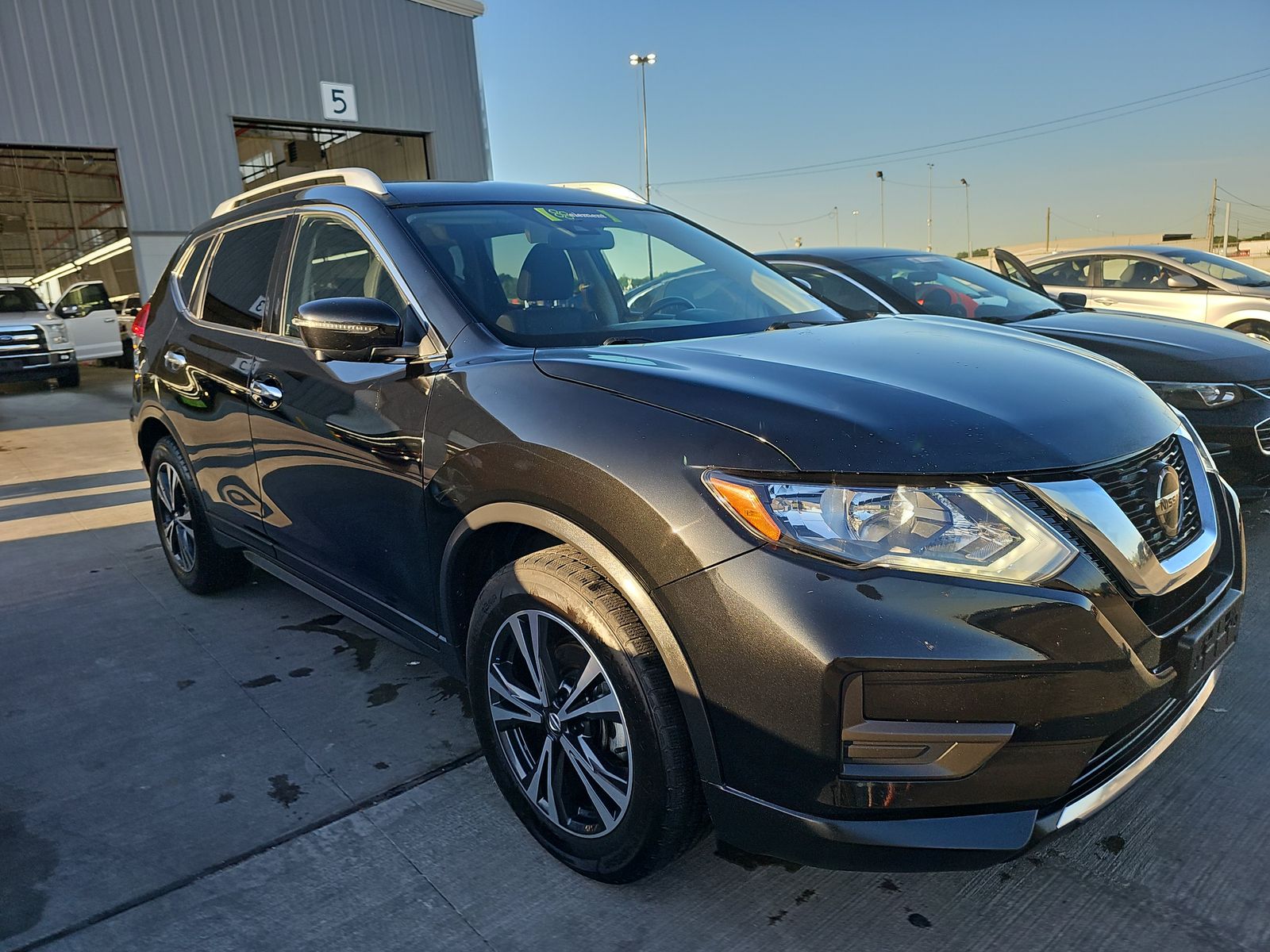 2020 Nissan Rogue SV FWD