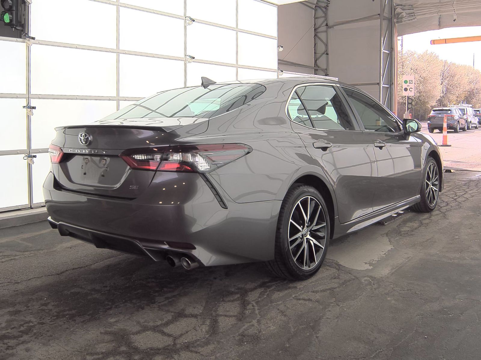 2021 Toyota Camry SE FWD