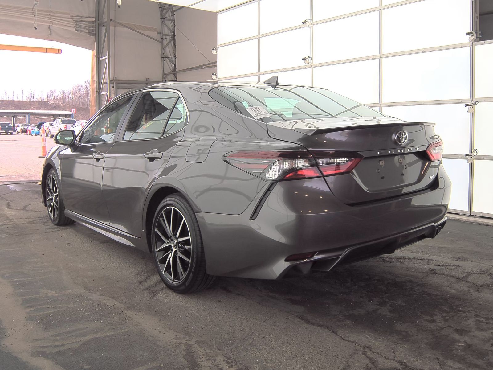 2021 Toyota Camry SE FWD