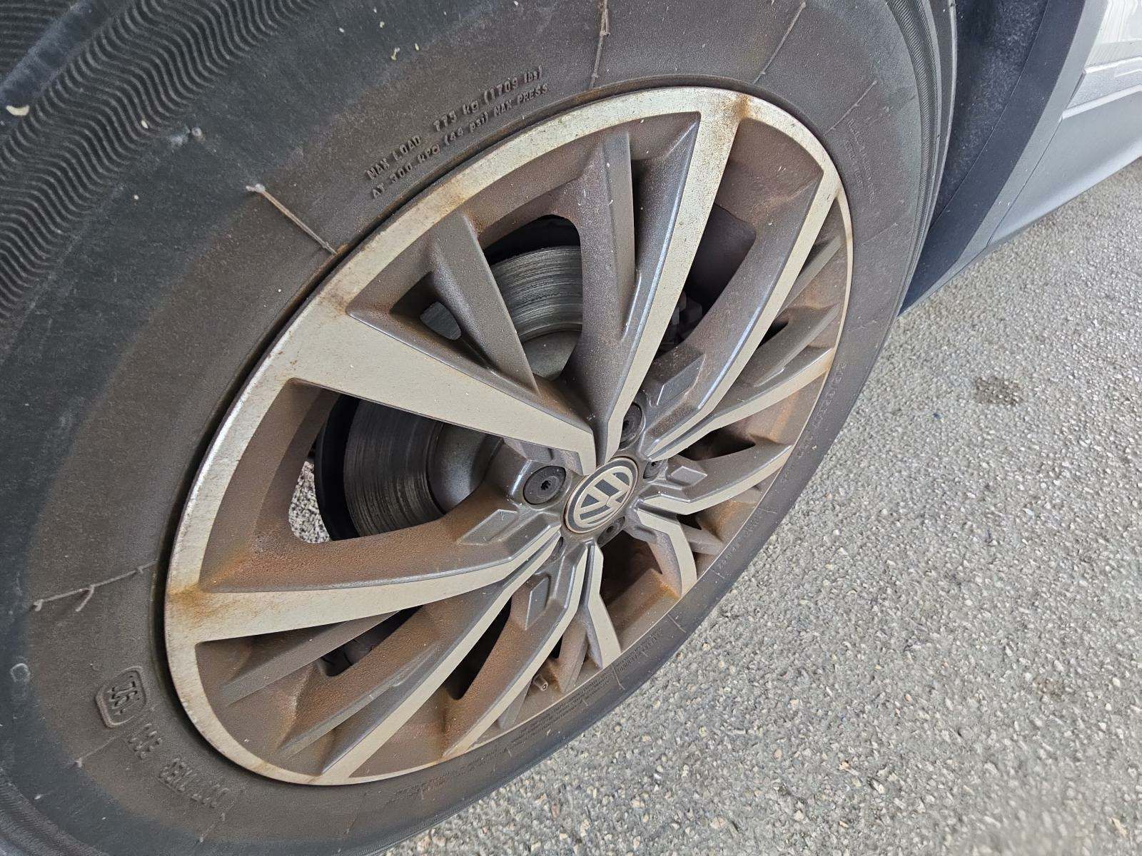 2018 Volkswagen Tiguan 2.0T SE FWD