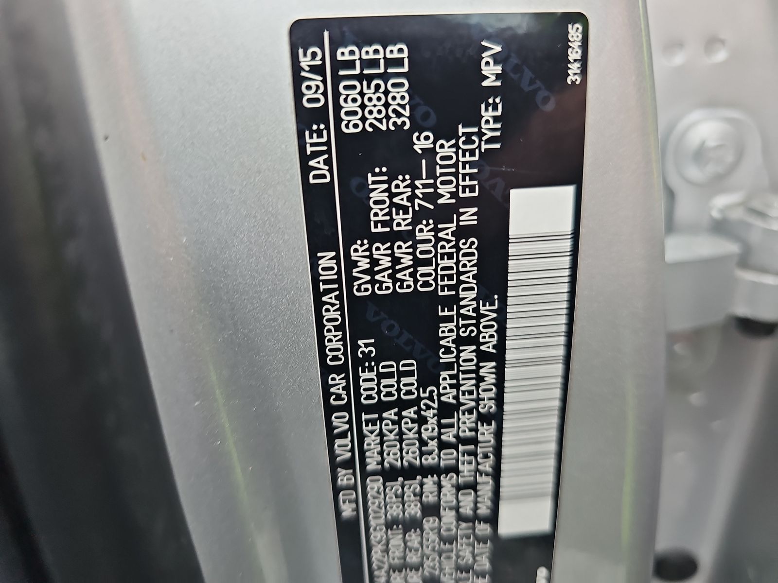 2016 Volvo XC90 T6 Momentum AWD