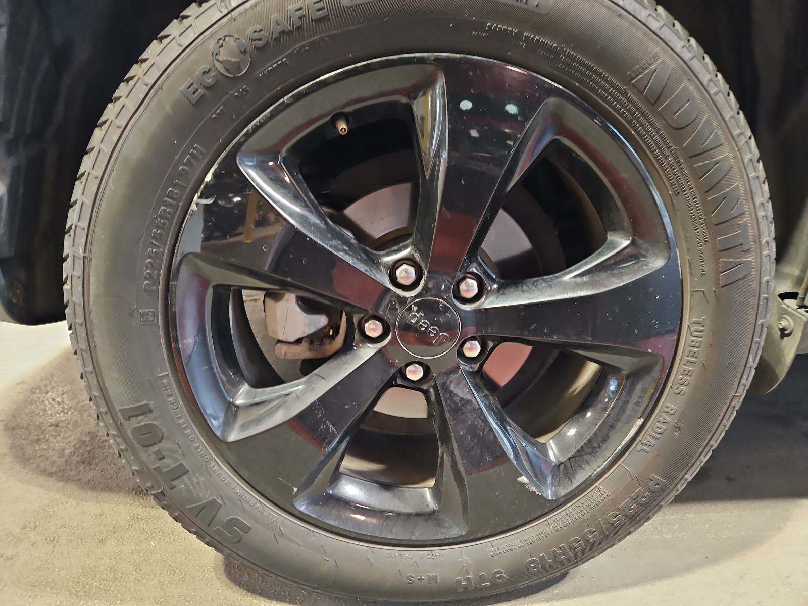 2021 Jeep Cherokee Latitude Altitude Edition FWD