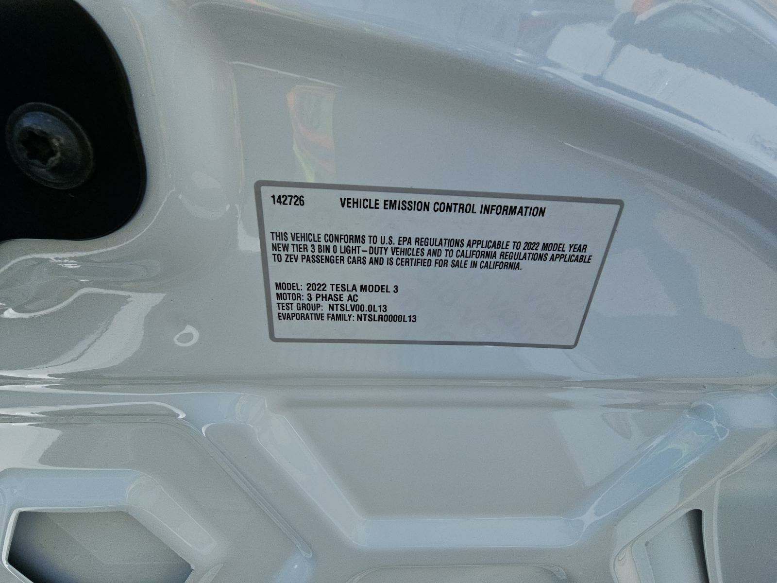 2022 Tesla Model 3 Standard Range RWD
