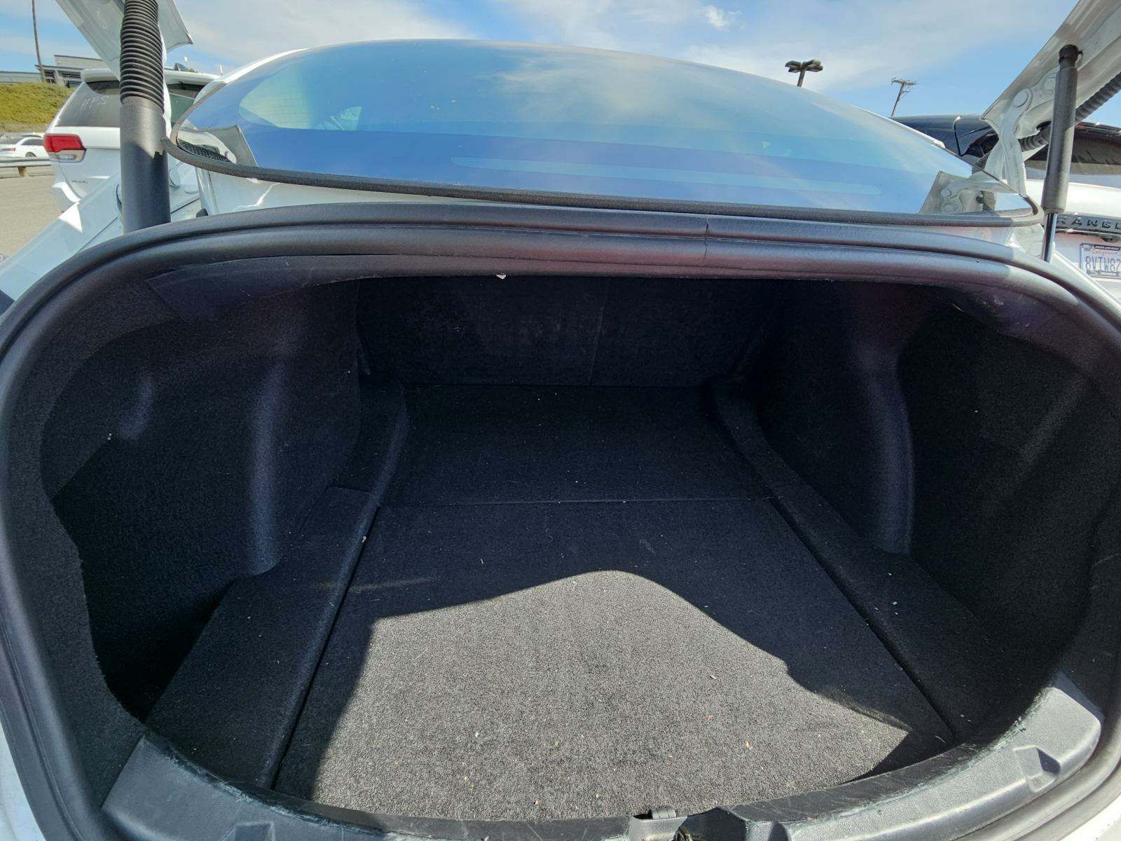 2022 Tesla Model 3 Standard Range RWD