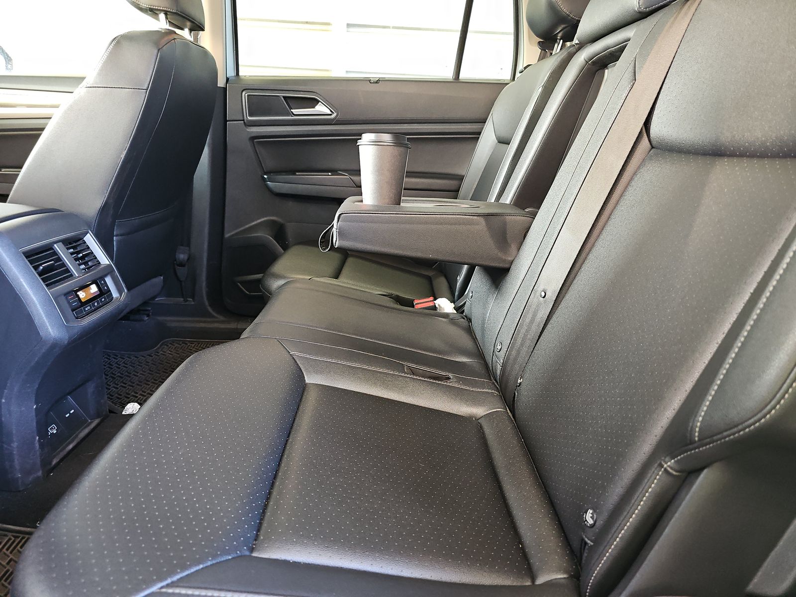 2019 Volkswagen Atlas 3.6L SEL R-Line FWD