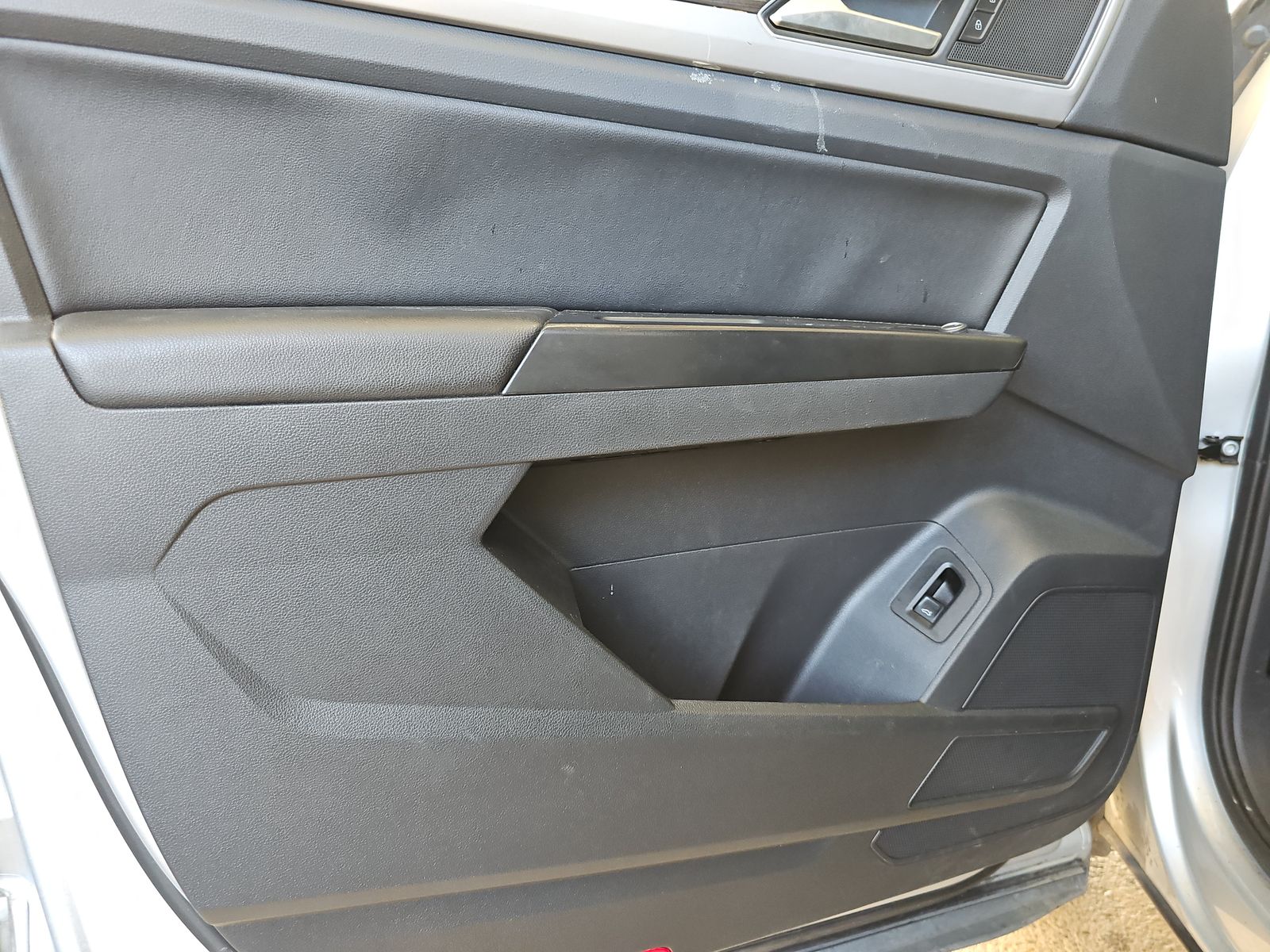 2019 Volkswagen Atlas 3.6L SEL R-Line FWD