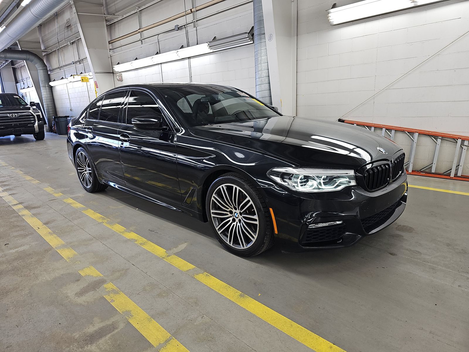 2017 BMW 5 Series 540i xDrive AWD