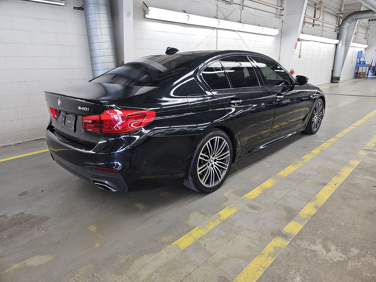 2017 BMW 5 Series 540i xDrive AWD