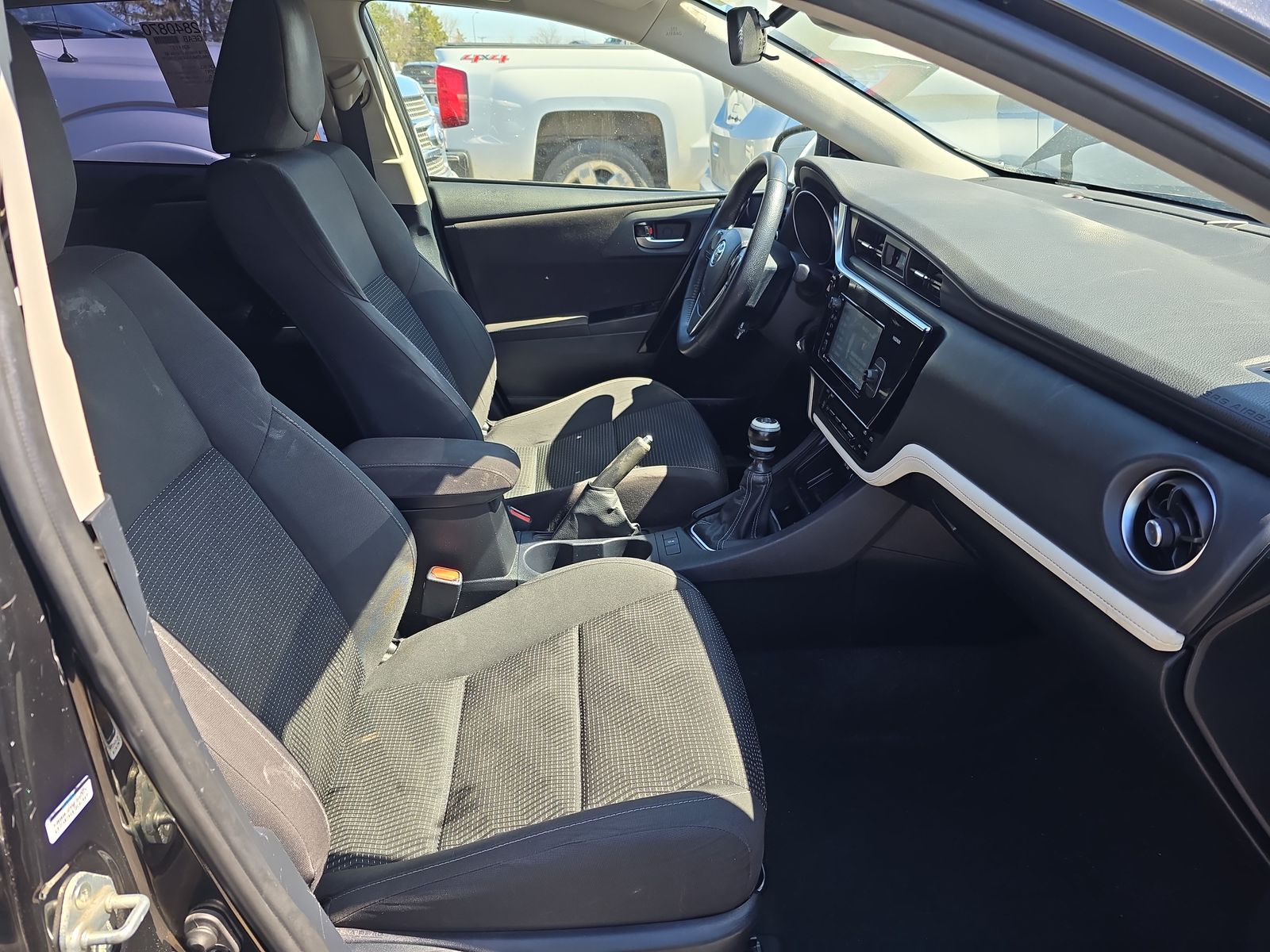 2018 Toyota Corolla iM Base FWD