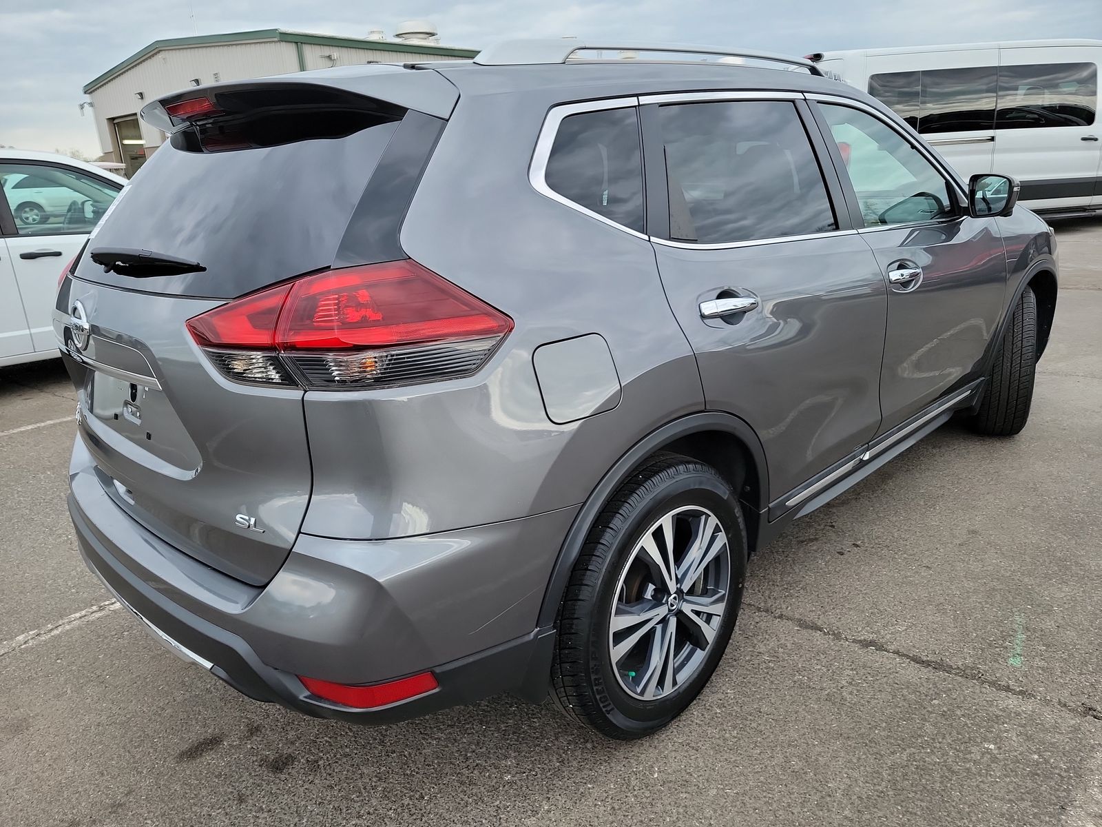 2018 Nissan Rogue SL FWD