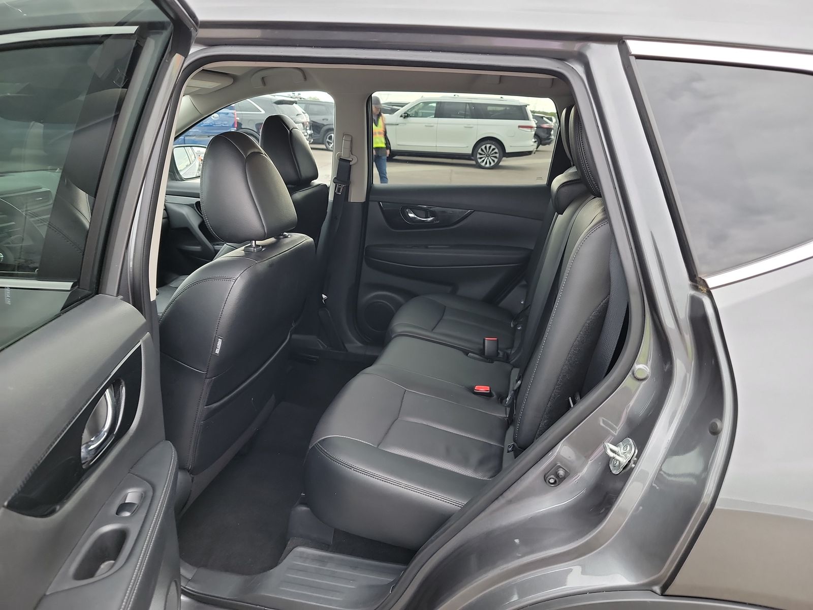 2018 Nissan Rogue SL FWD