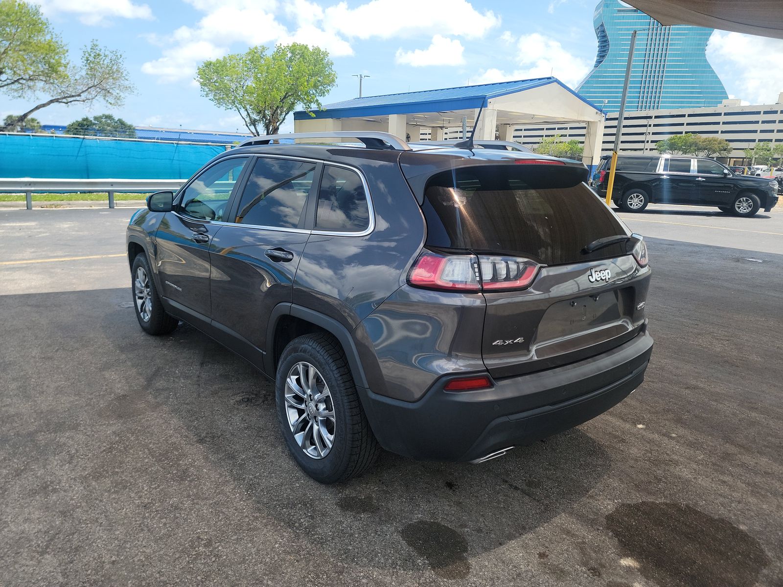 2021 Jeep Cherokee Latitude Lux AWD