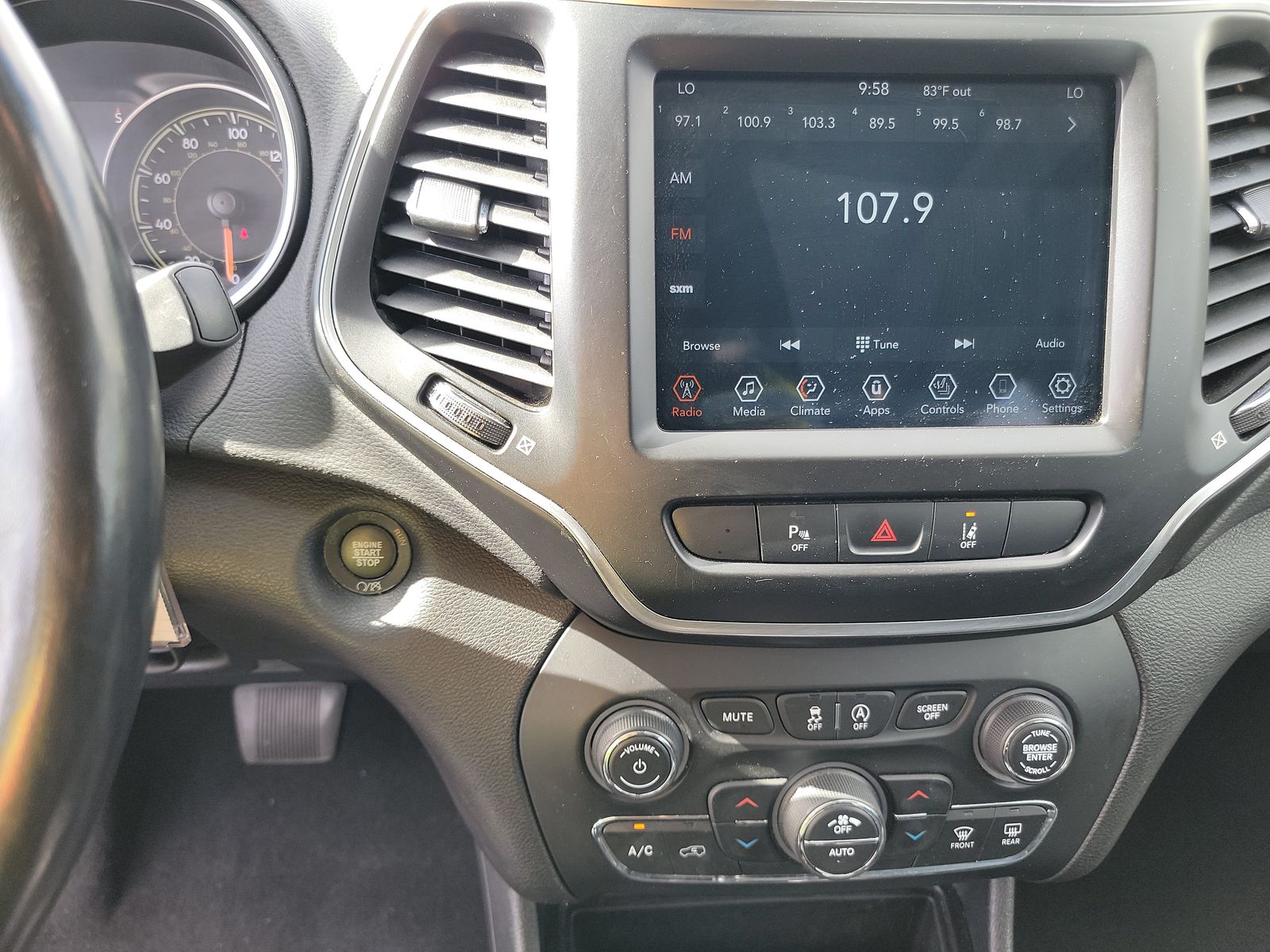 2021 Jeep Cherokee Latitude Lux AWD