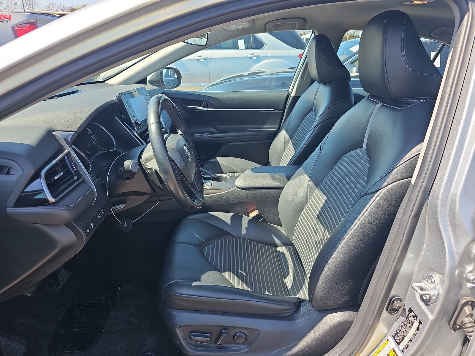 2021 Toyota Camry SE FWD