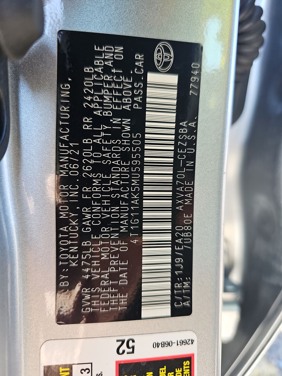 2021 Toyota Camry SE FWD