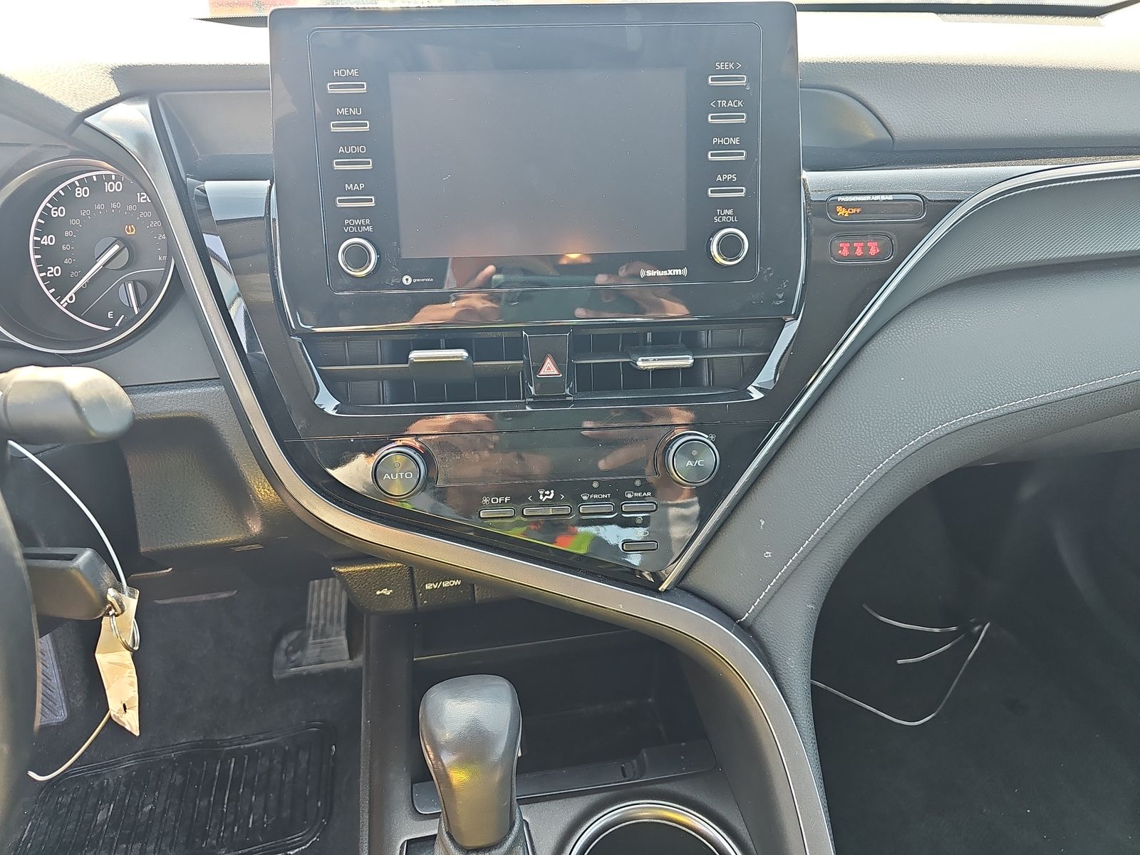 2021 Toyota Camry SE FWD