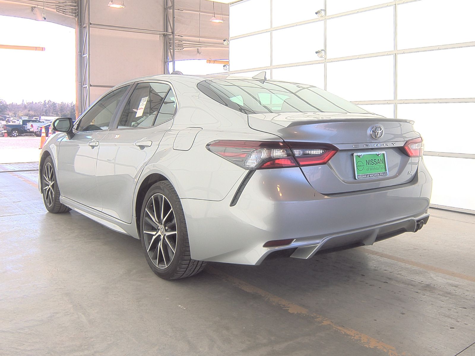 2021 Toyota Camry SE FWD