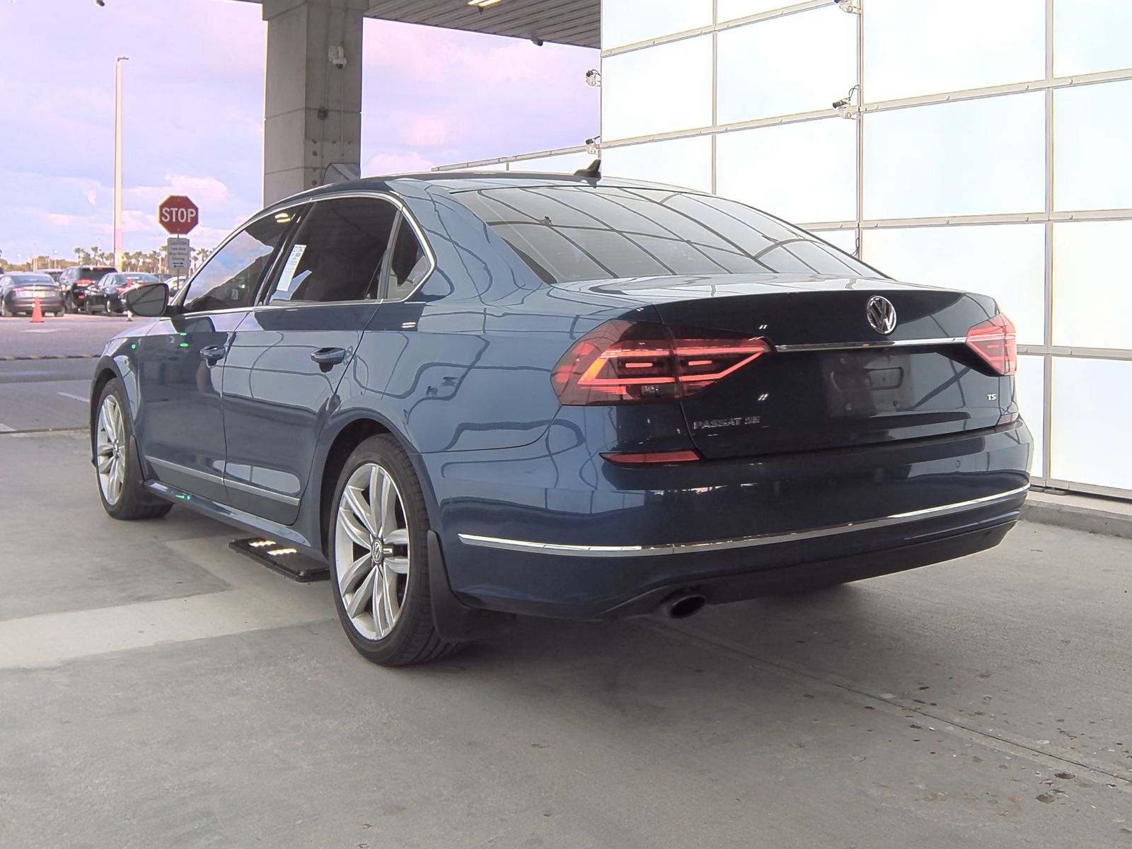 2017 Volkswagen Passat 1.8T SE FWD