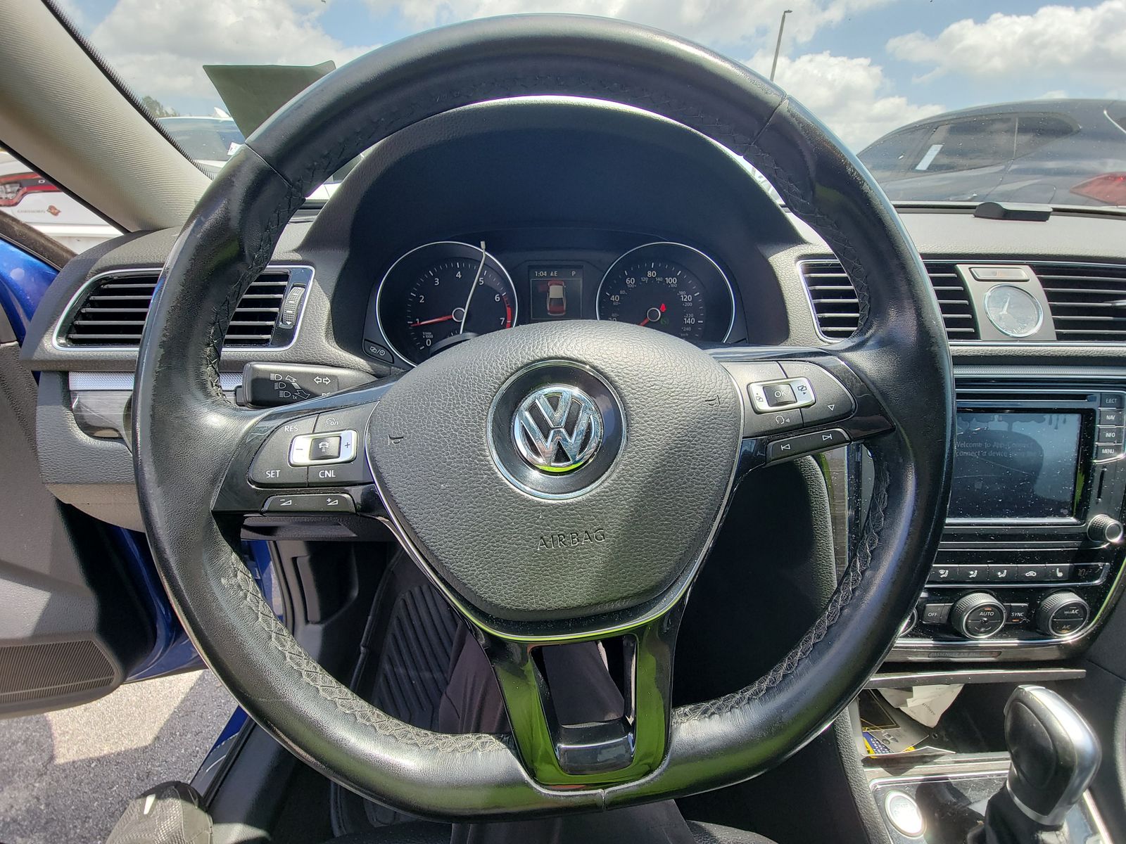 2017 Volkswagen Passat 1.8T SE FWD