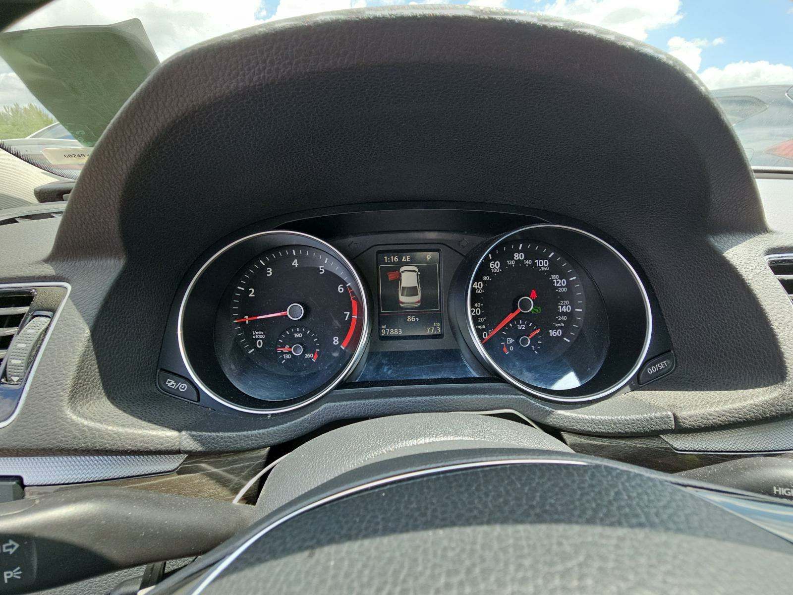 2017 Volkswagen Passat 1.8T SE FWD