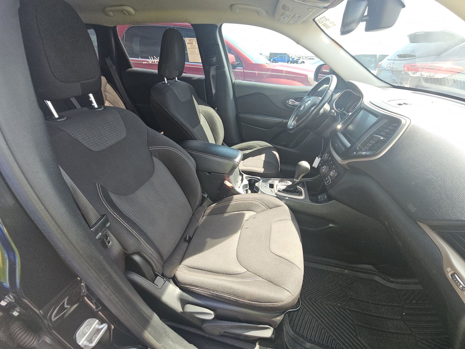 2015 Jeep Cherokee Latitude FWD
