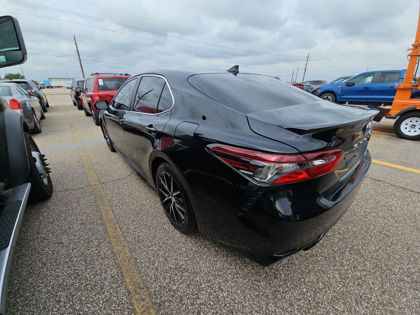 2021 Toyota Camry SE FWD