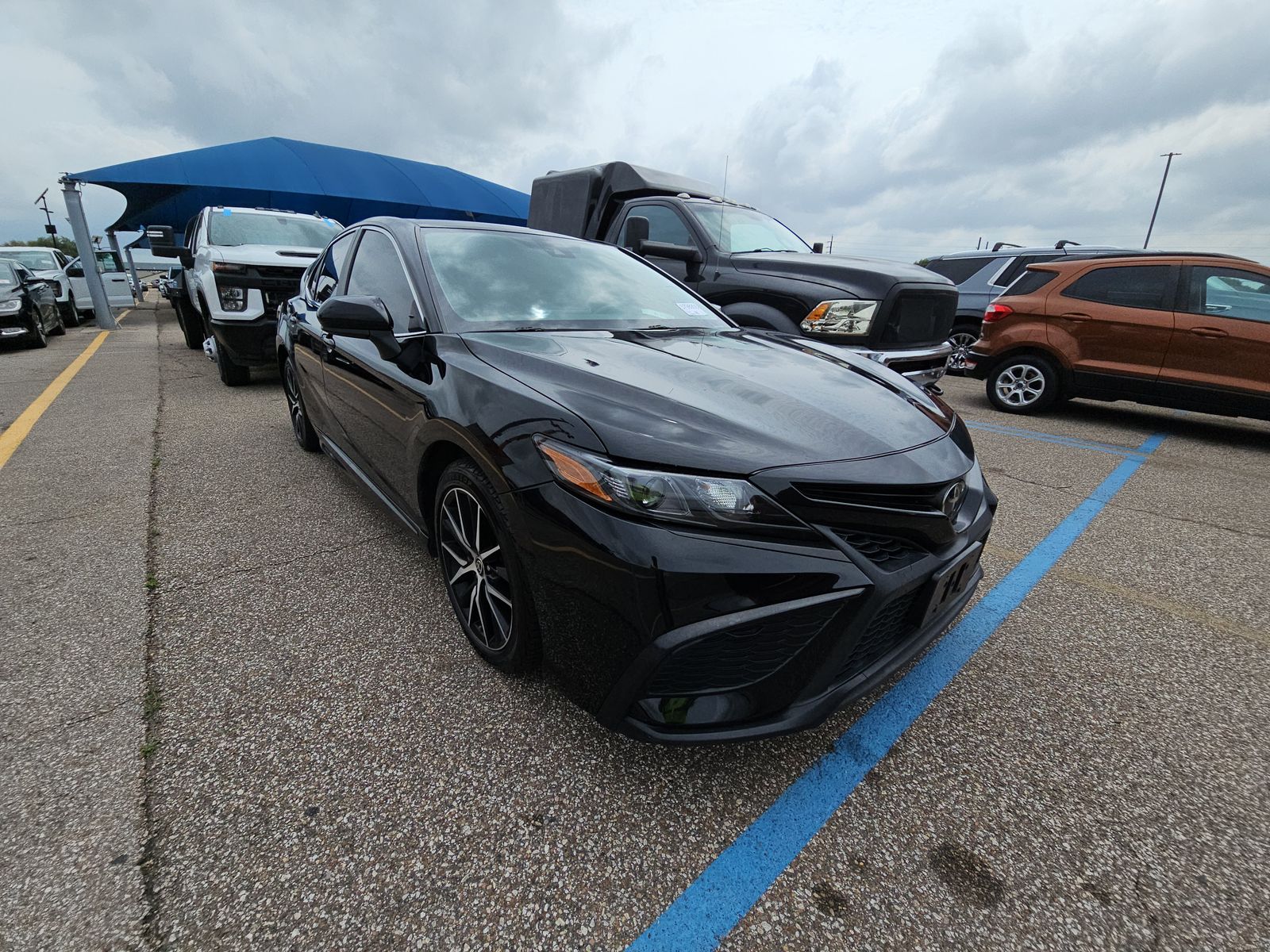 2021 Toyota Camry SE FWD
