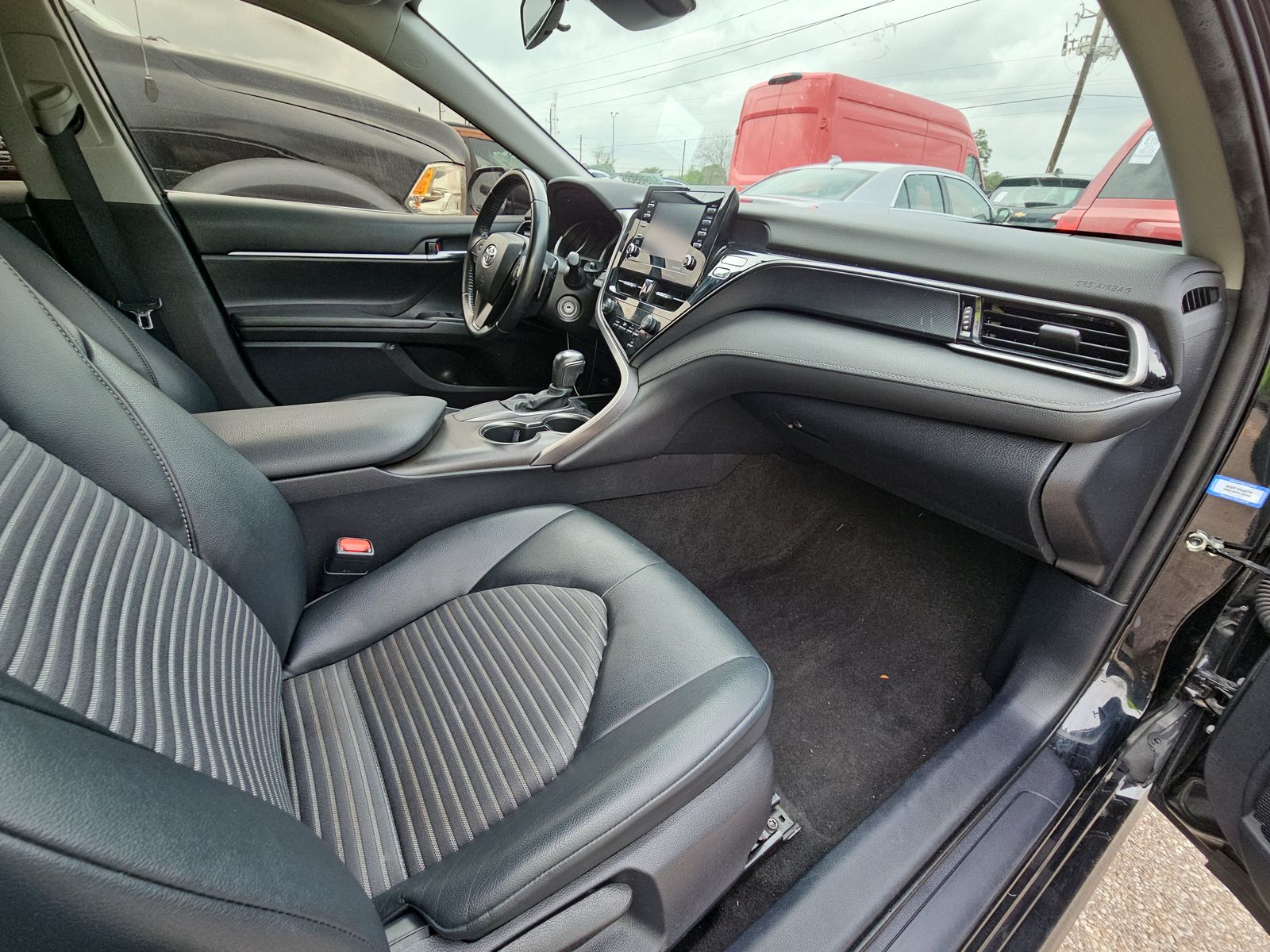 2021 Toyota Camry SE FWD